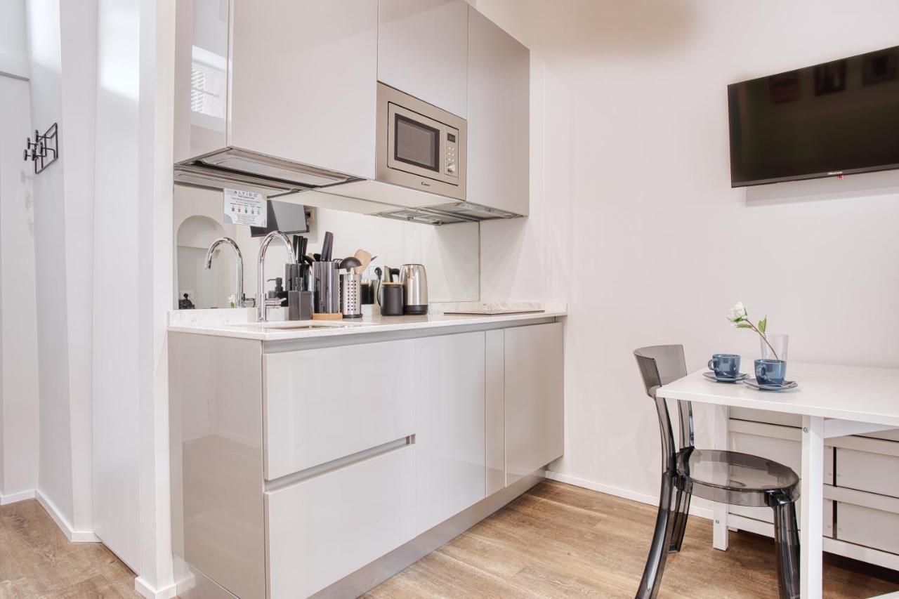 Ferienwohnung Joivy Delightful 1-Bed Flat In The Centre Of Mailand Exterior foto