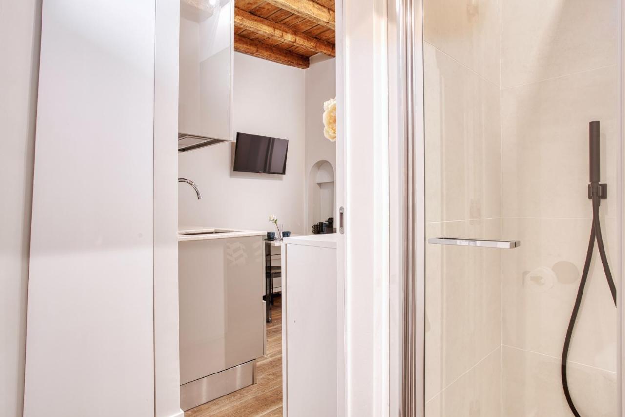 Ferienwohnung Joivy Delightful 1-Bed Flat In The Centre Of Mailand Exterior foto
