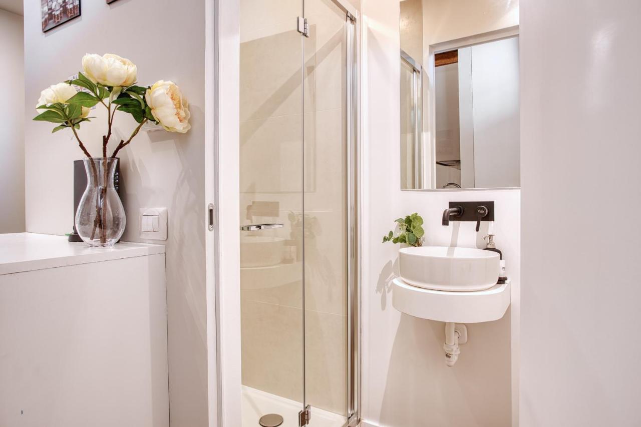 Ferienwohnung Joivy Delightful 1-Bed Flat In The Centre Of Mailand Exterior foto